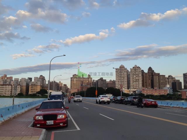 新屋東福路蚵間國小農地出售