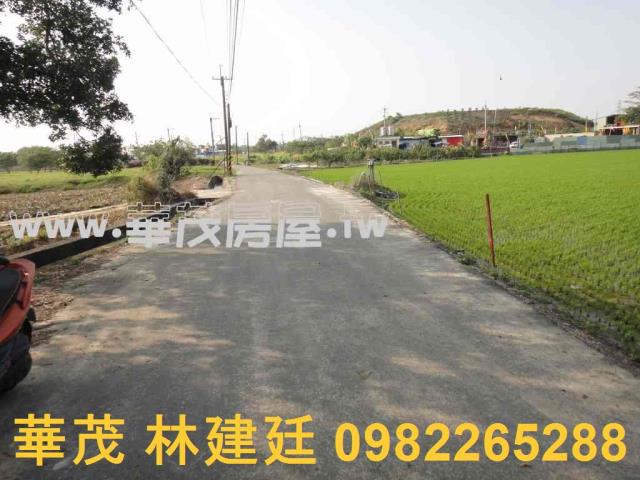 關廟關新路二段農舍地興建農舍種植農作物