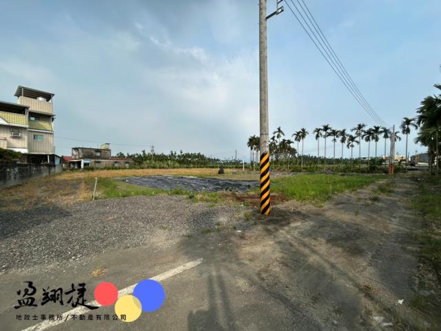 近科大路雙面路小農地