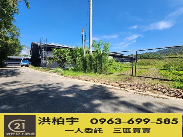 草屯坪頂神木旁農地