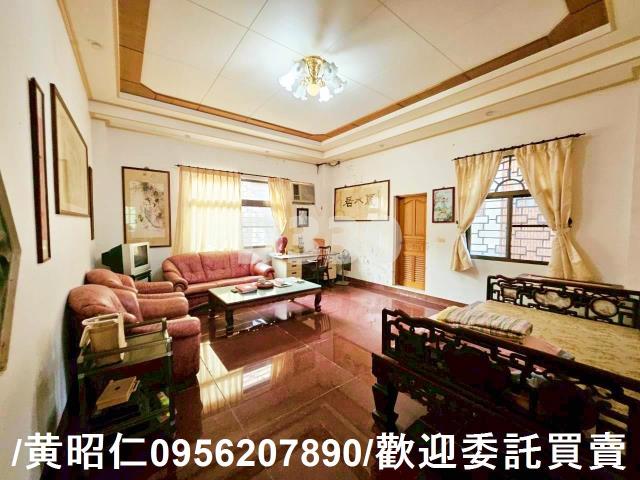 明興路住宅區旁都內農地