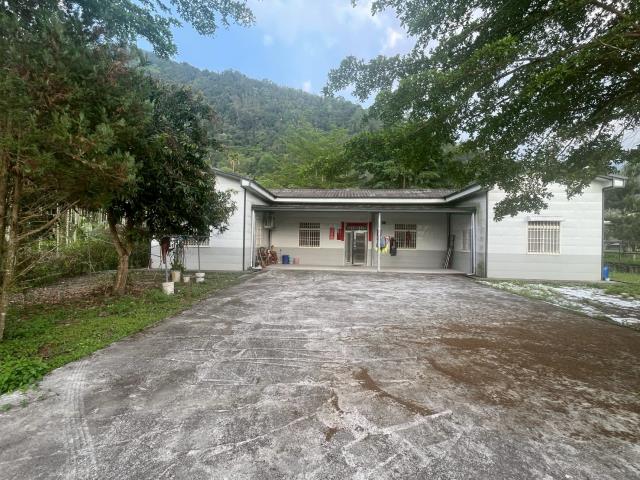 竹山南雲交流道35分美農地
